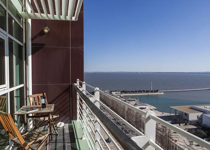 Rent4Rest Lisbon Expo Apartment River View